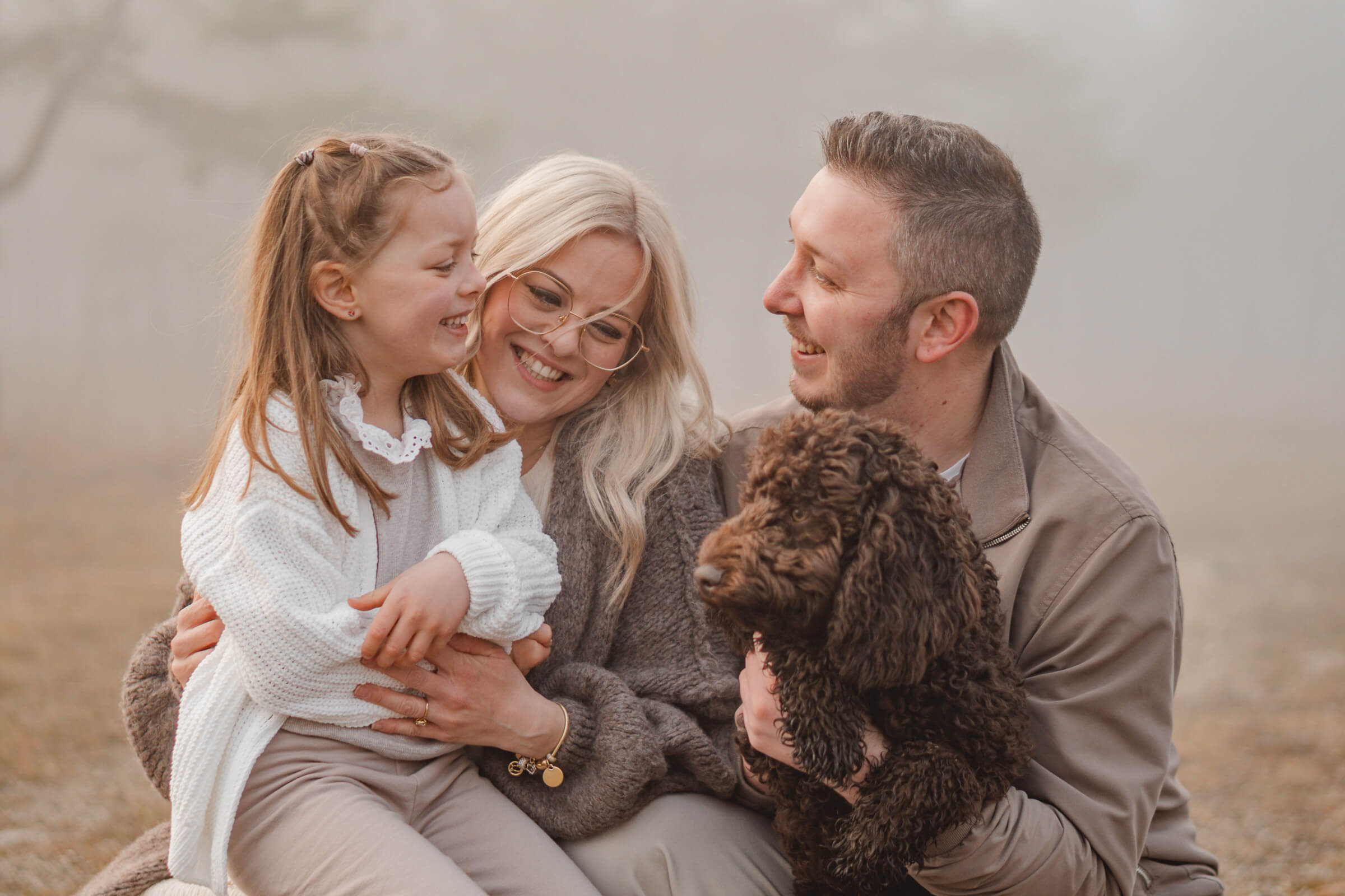 Familienfotografie Jena – authentisches Familienshooting in der Natur mit Nadine Klippstein